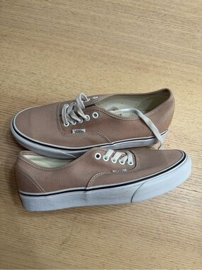 VANS AUTHENTIC, Tan, men's size 8, women's 9.5, new, unworn